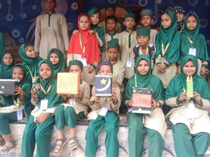  “गोवंडी में तहजीब इस्लामिक स्कूल विवाद और अवैध निर्माण पर जांच”