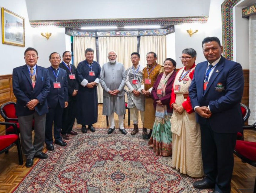 प्रधानमंत्री नरेंद्र मोदी का गंगटोक में भव्य रोड शो, सिक्किम 50वां स्थापना दिवस समारोह