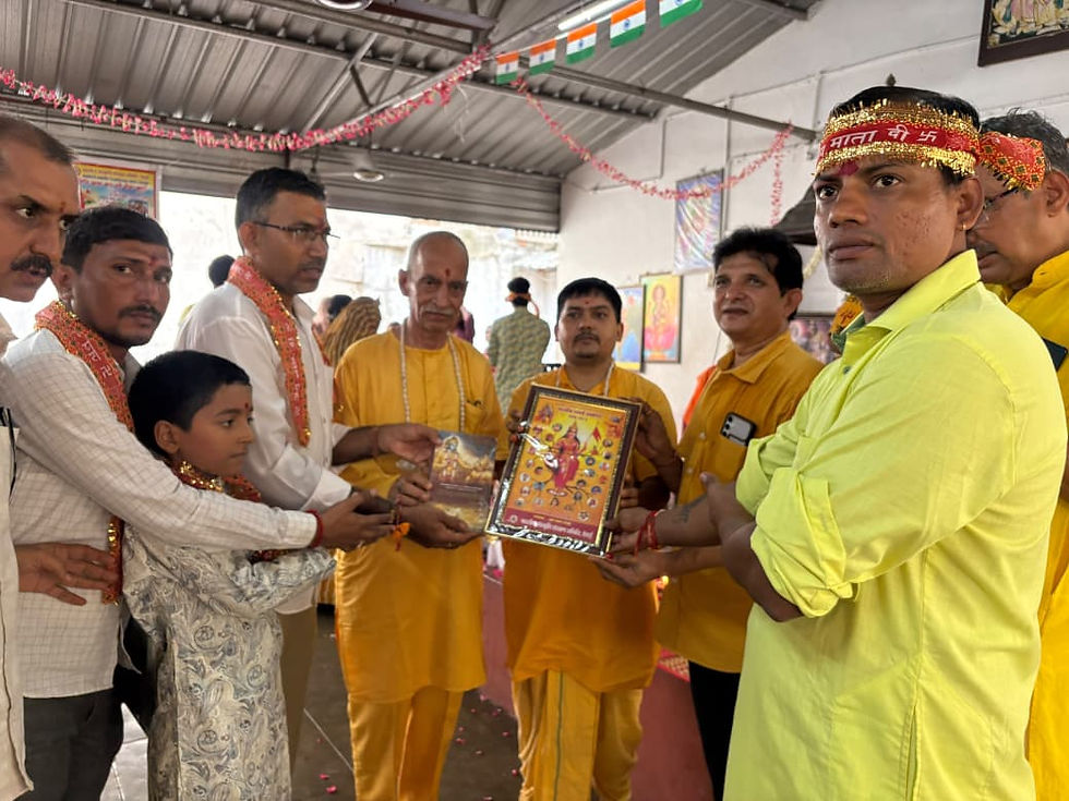 चेन्नई के साहूकारपेट स्थित श्री श्रृंगेरी मठ कोडितोप में भारतीय संस्कृति संरक्षण समिति द्वारा आयोजित महायज्ञ, नवदुर्गा पूजन और कन्या पूजन समारोह।