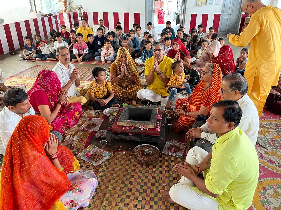 चेन्नई के साहूकारपेट स्थित श्री श्रृंगेरी मठ कोडितोप में भारतीय संस्कृति संरक्षण समिति द्वारा आयोजित महायज्ञ, नवदुर्गा पूजन और कन्या पूजन समारोह।