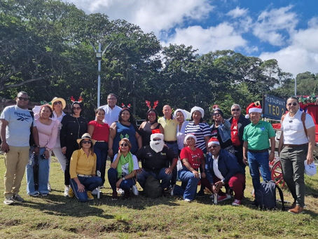 Grupo Sarma celebra la Navidad con representantes de la prensa