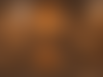 Vita vya kijeshi vya moto; wafungwa katika minyororo na mfalme walioketi katika chumba chenye mwanga hafifu. Mvumo wa moto na huzuni hewani.