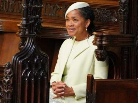 Madre de Meghan Markle se siente “miserable” tras ser silenciada