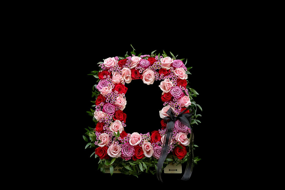 Rose Tradition Square Wreath