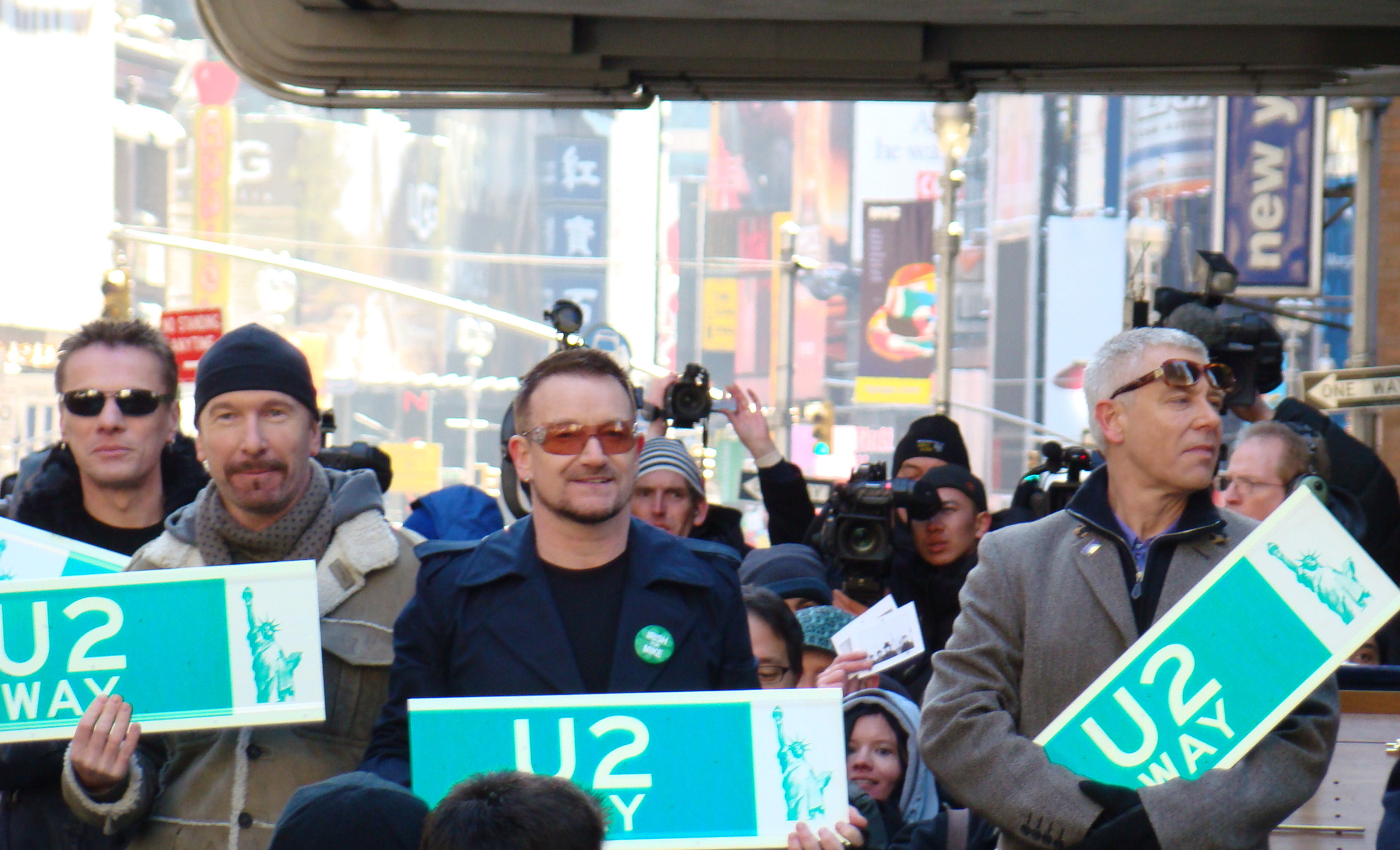 U2, March 3, 2009, New York, NY, Dedication of U2 Way, T8S2P1