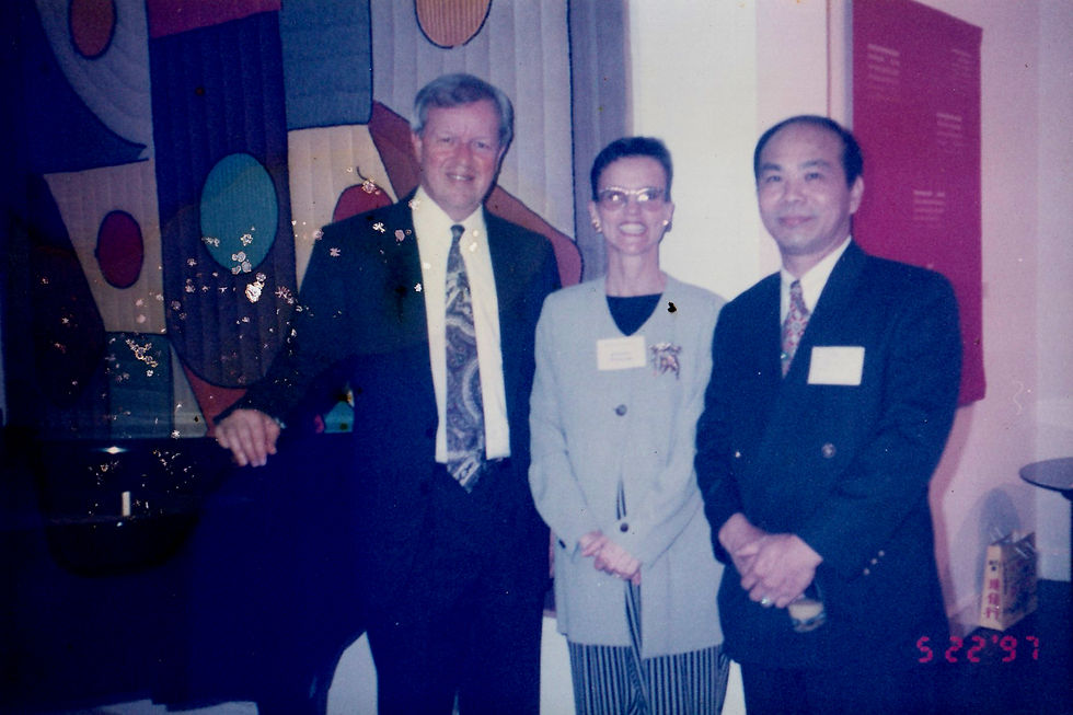 1997年與AIT處長張戴佑合影