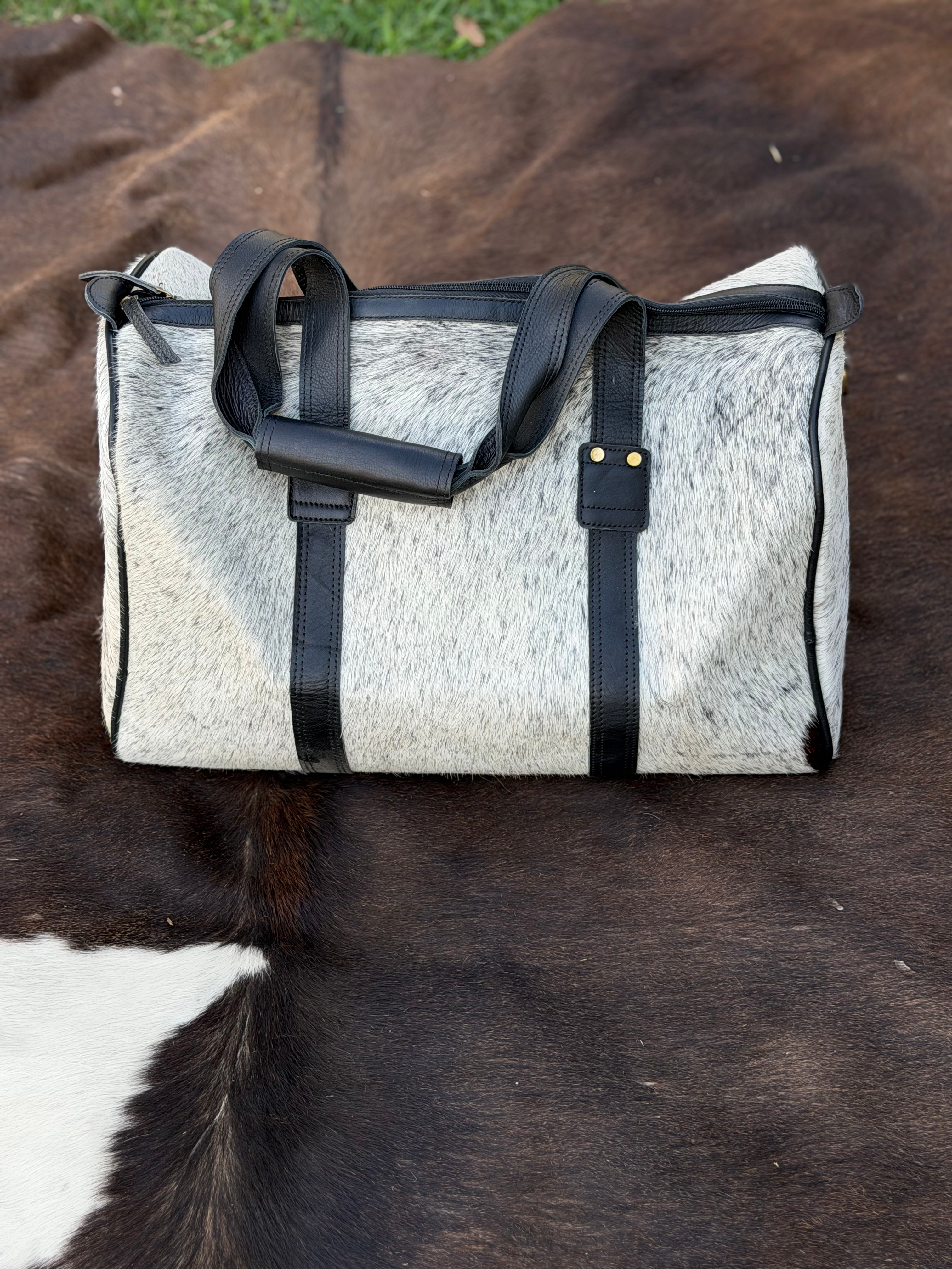 Jonte Duffle Bag. 