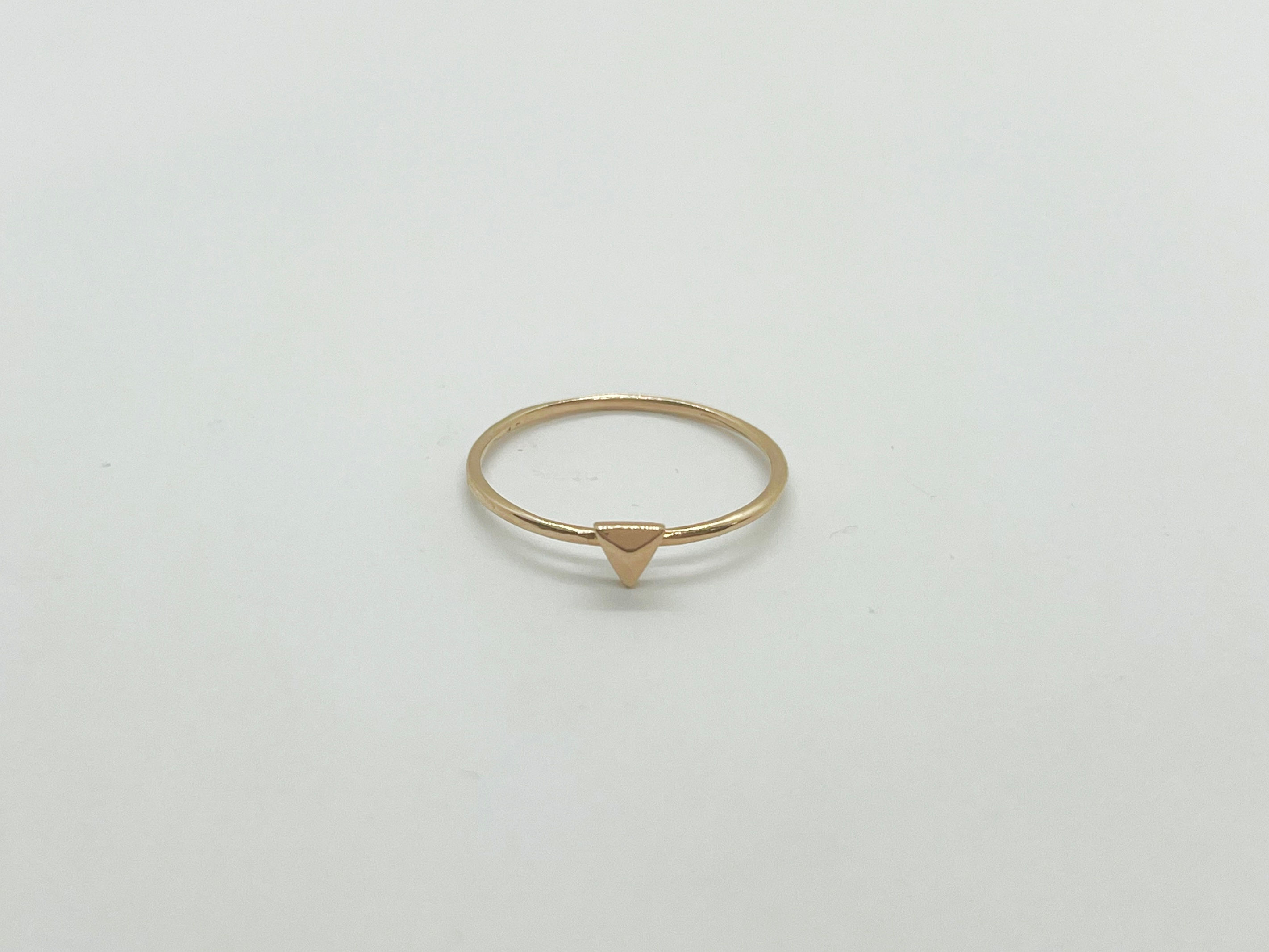 Anillo Triángulo