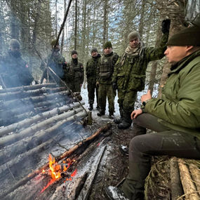SURVIVAL COURSES WITH RUSS MEADES