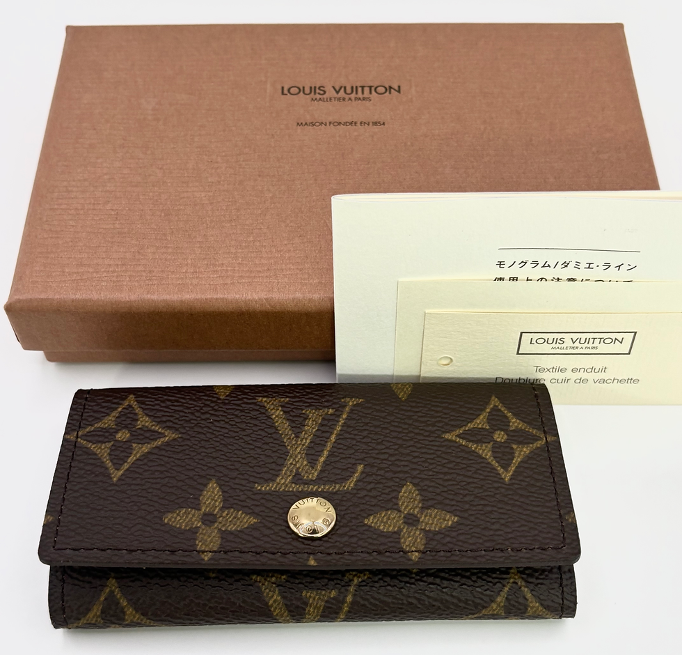 サムネイル： LOUIS VUITTON ミュルティクレ4 モノグラム 【未使用】