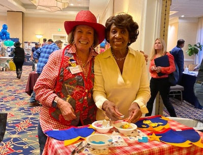 Sheri with Congresswoman Maxine Waters at Torrance Buisness Expo