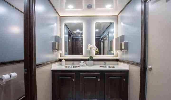 Luxury Bathroom for Wedding