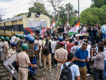 श्रमिक संगठनों के भारत बंद का असर,बिहार में मतदाता पुनरीक्षण के खिलाफ चक्का जाम