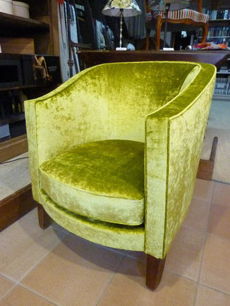 Fauteuil Tonneau_edited.jpg