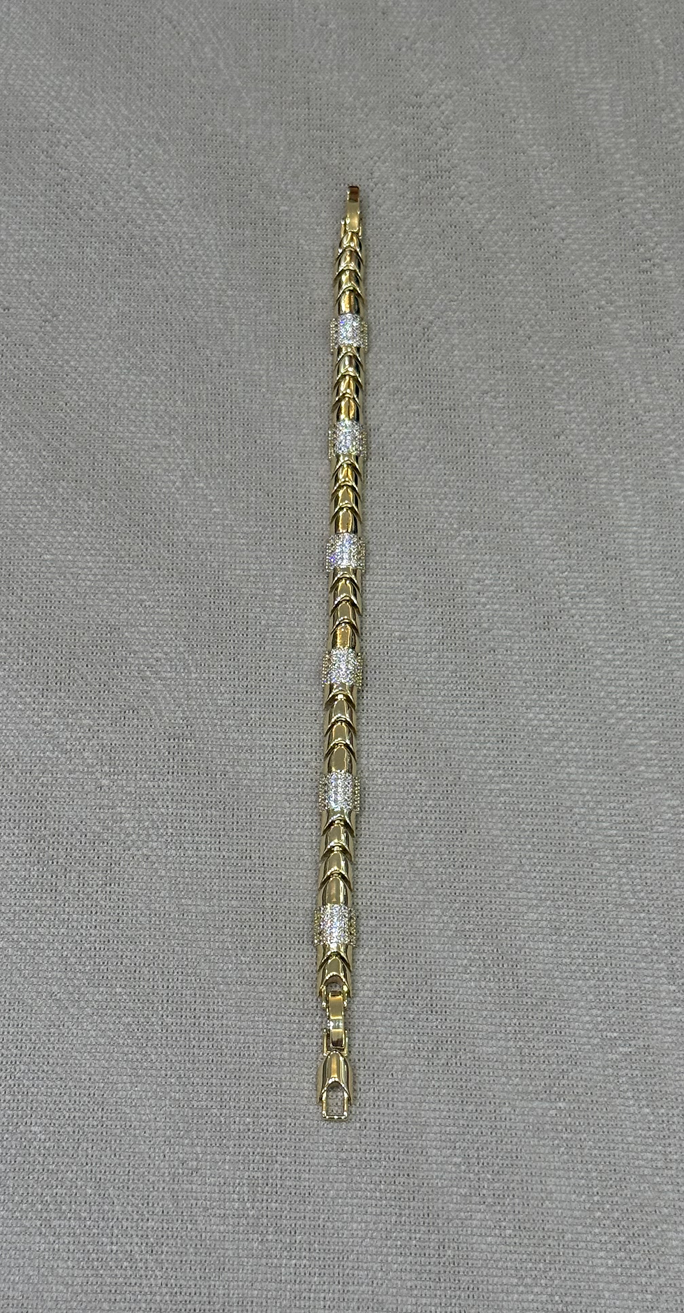 14 Ayar Rengi Taş Detaylı Bileklik