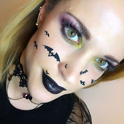 maquillage de fête, maquillage sophistiqué, beauté féminine