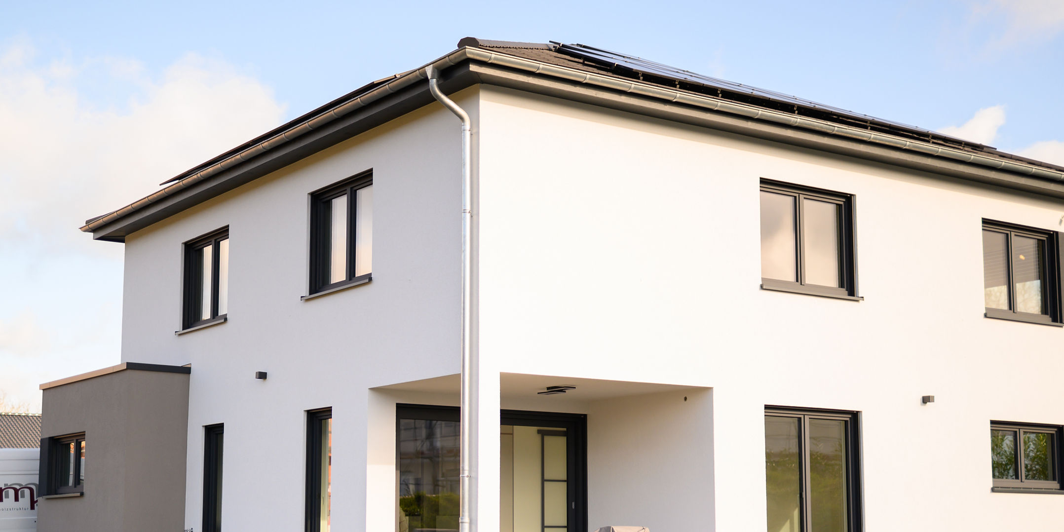 _RB27763 (1)_edited.jpg