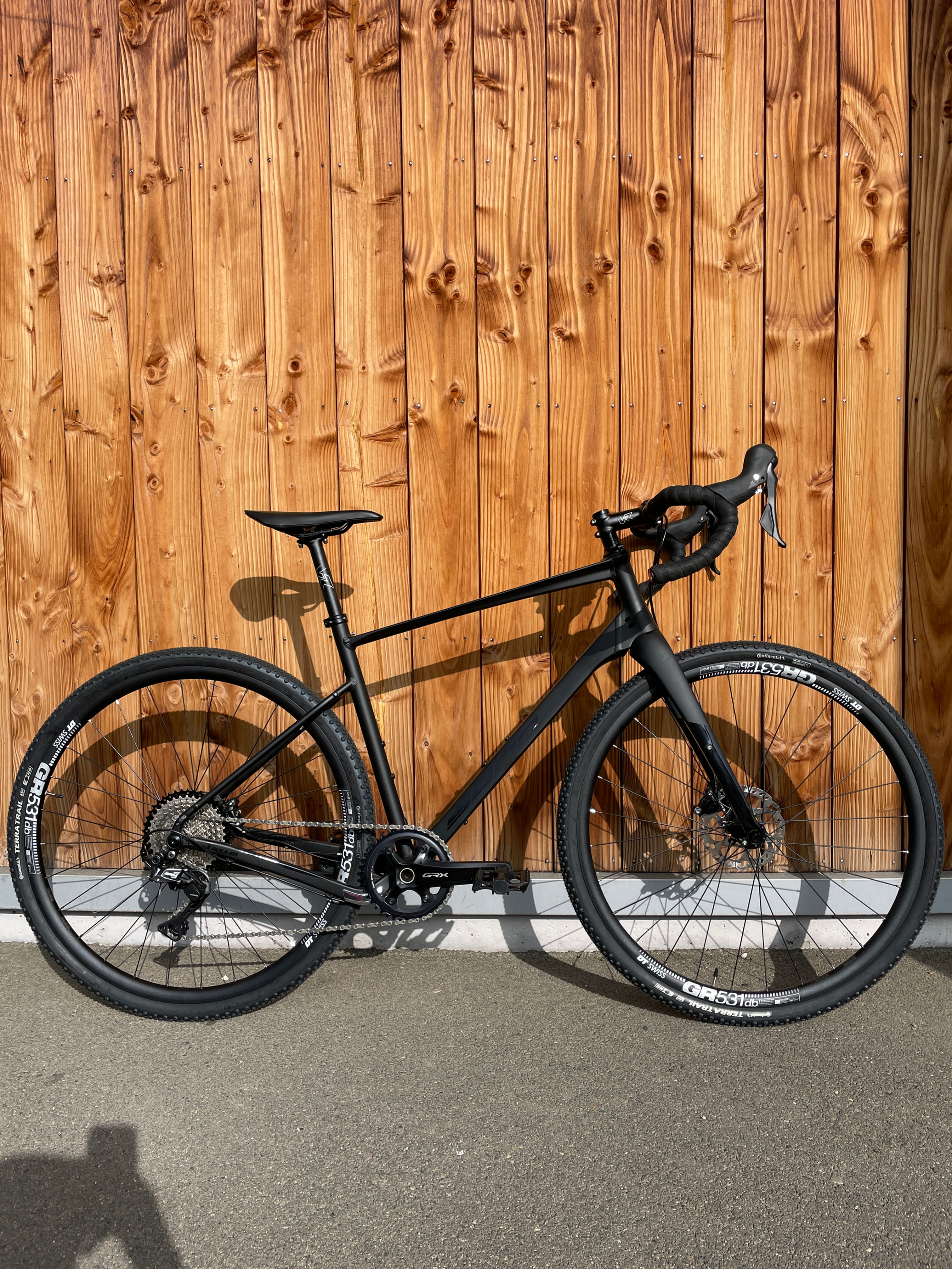 GRAVEL SUNN venture finest