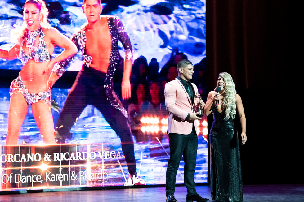 Karen-Forcano-Ricardo-Veda-TV-RS_C-scaled.jpeg