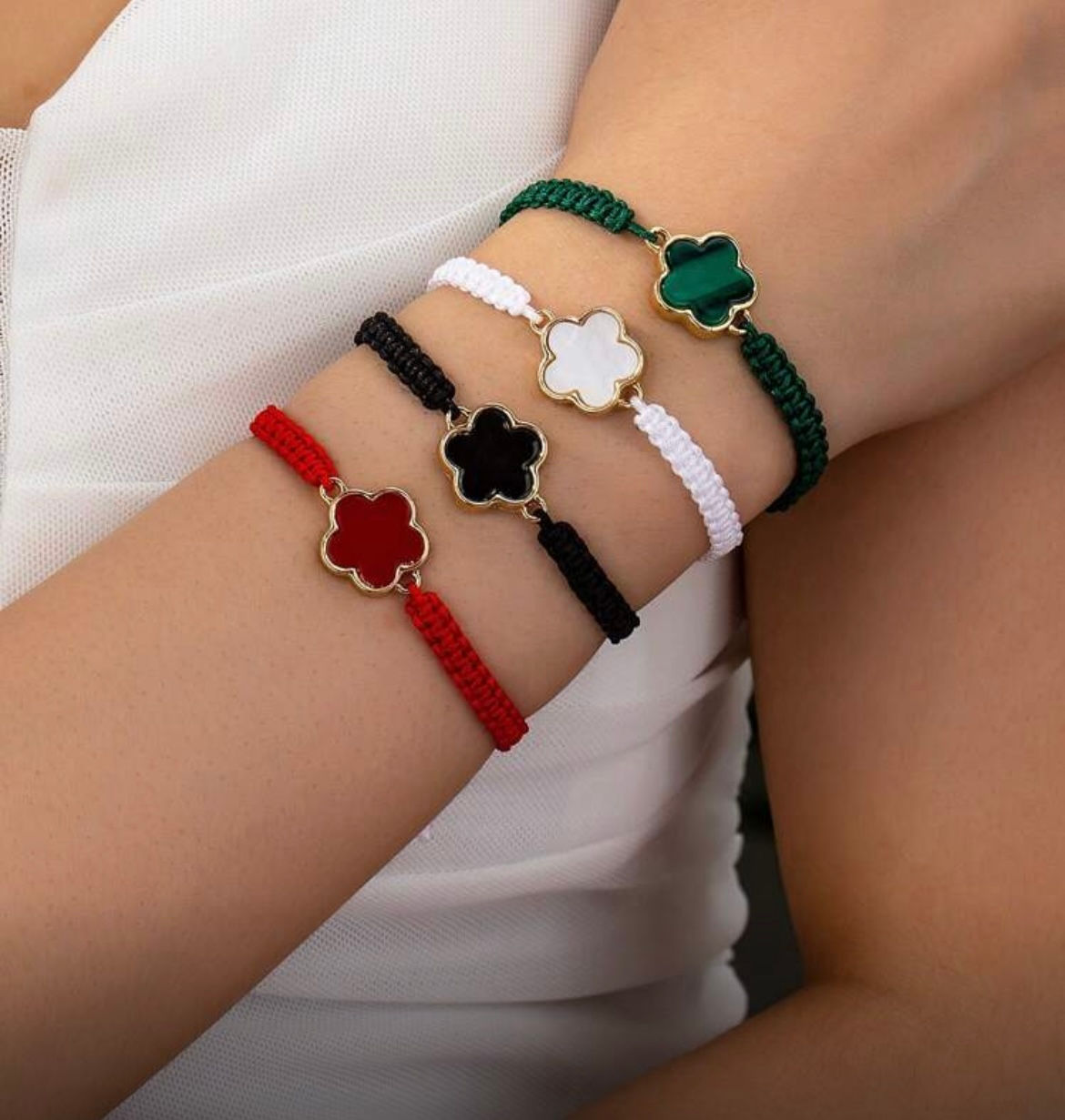 CLOVER FRIENDSHIP ￼