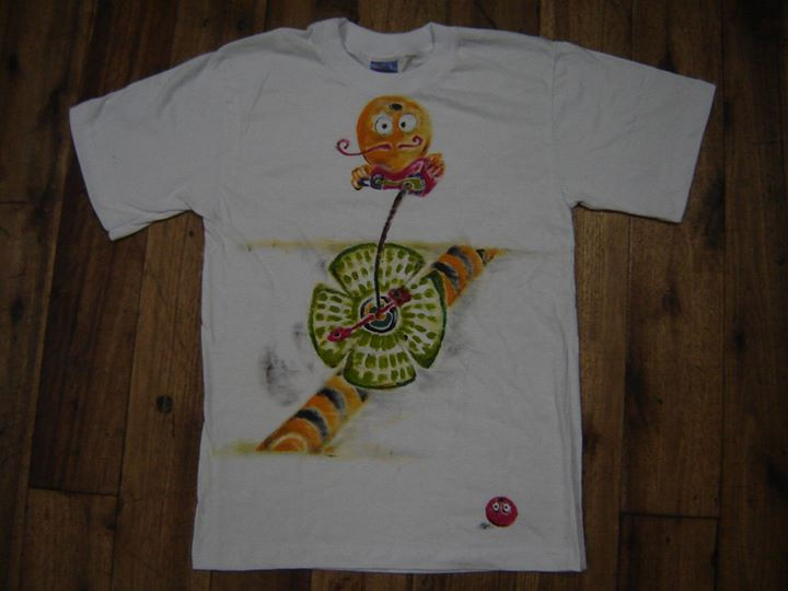 Miniatura: Camiseta decorada - Circómico