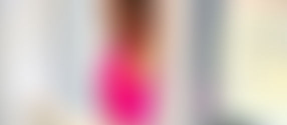 Nikki in full straddle split in Soho, New York