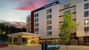 Mariotte Hotel Multi-Tech EV Charging Hub