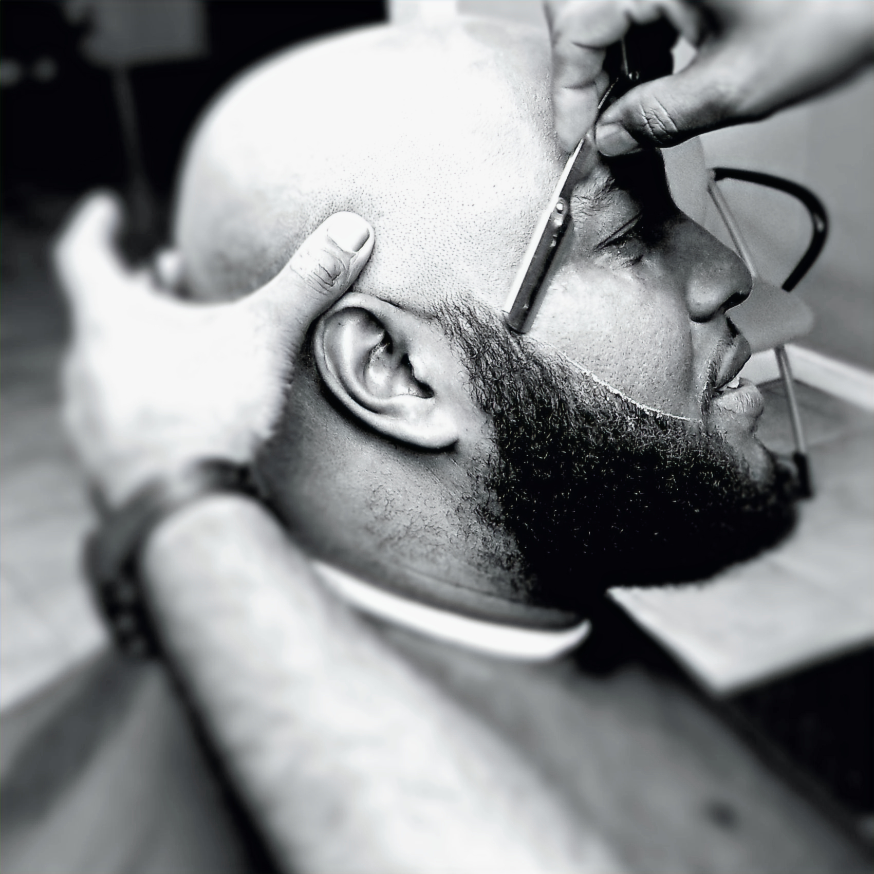 Beard Lineups at DMT BarberShop & BeautySpot near Merrick Blvd, Laurelton — clean finish and detailed work