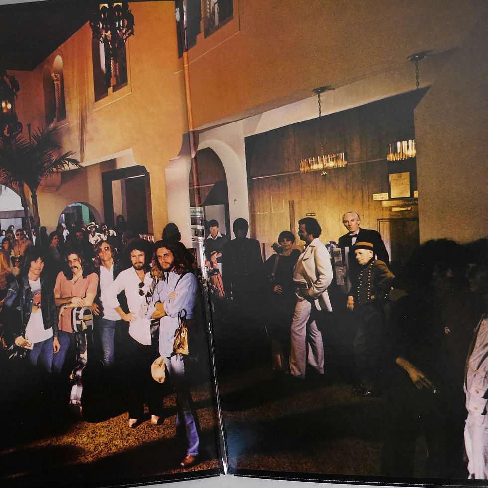 サムネイル： EAGLES / Hotel California（ポスター、STERLING）
