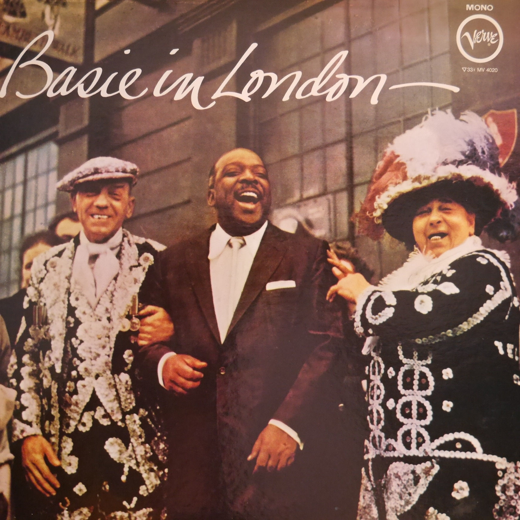 COUNT BASIE AND HIS ORCHESTRA / BASIE IN LONDON
