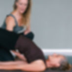 hands on-adjustment training yogaschool noord amsterdam