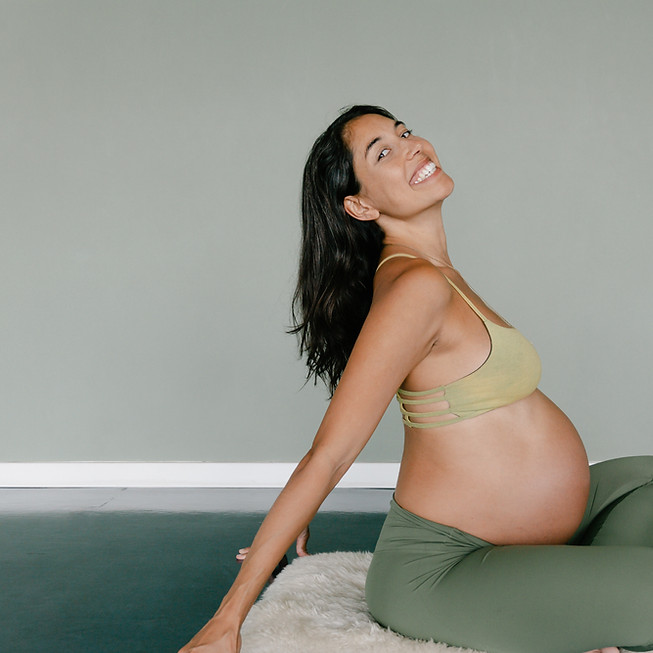 Opleiding zwangerschapsyoga teacher training yogaschool noord amsterdam, birthlight methode