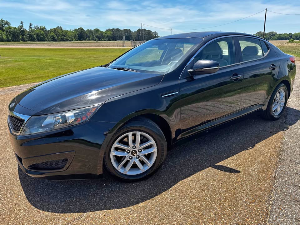 2011 Kia Optima's photo