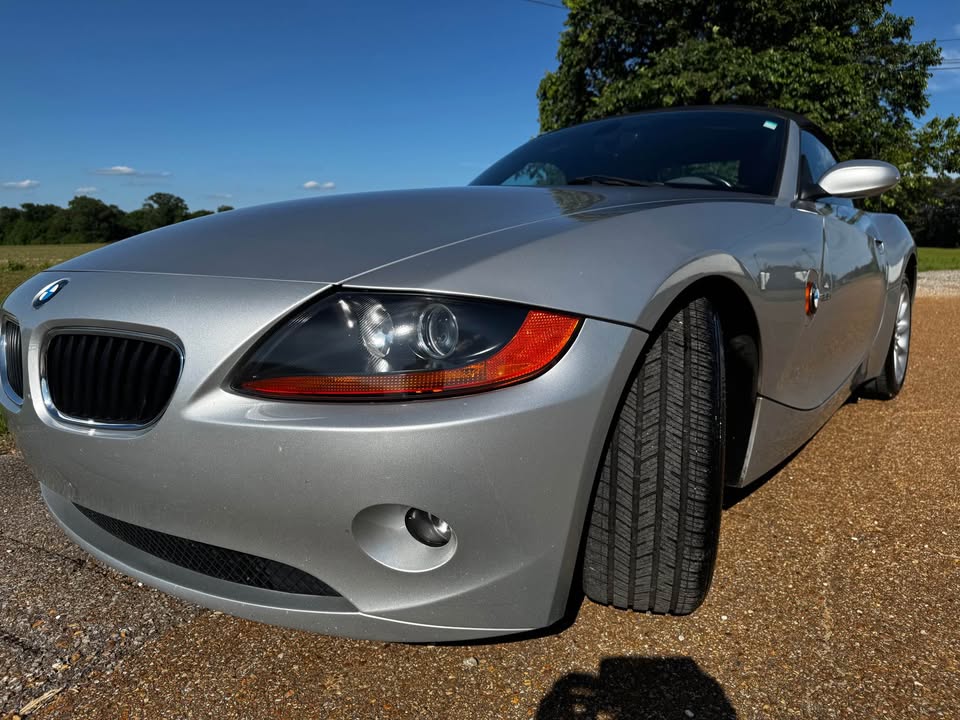 2003 BMW Z4 roadster 2.5i's photo