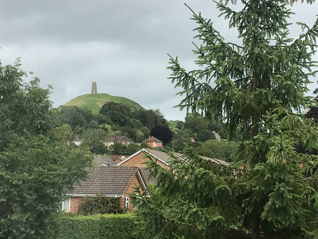 24 Hours in Glastonbury