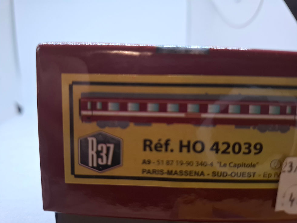 Miniature : voiture R37 ho réf 42039