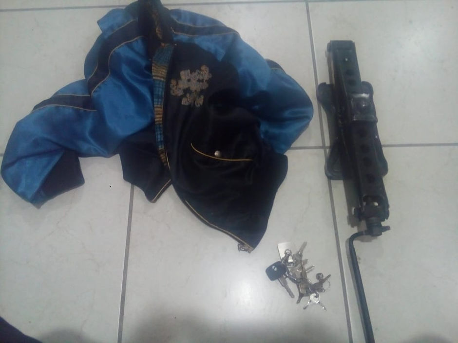 DETUVO LA POLICÍA MUNICIPAL DE AGUASCALIENTES A MUJER POR PRESUNTO ROBO A VEHÍCULO.