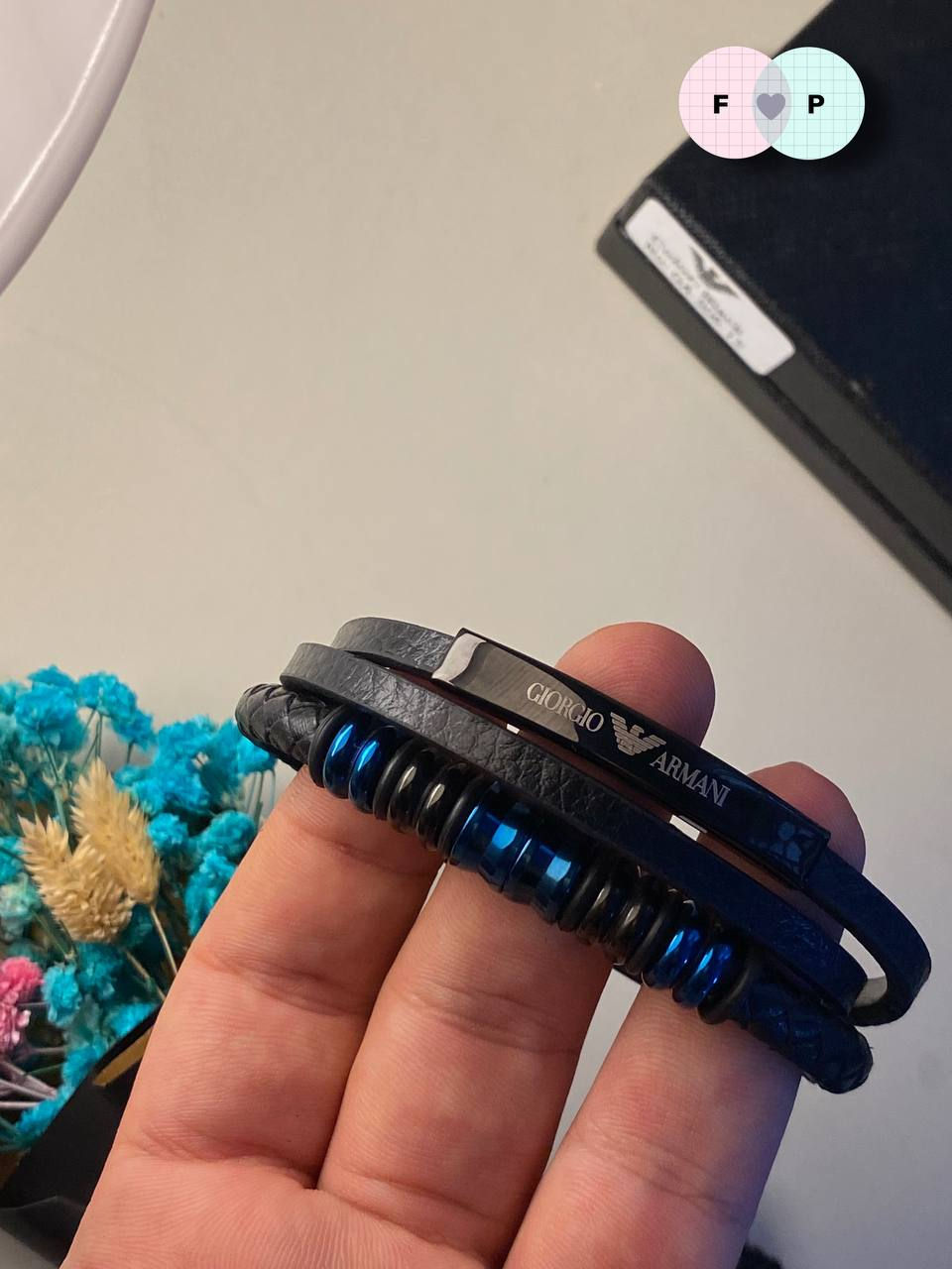 Thumbnail: ‌‎غارق بك مُتناسي هذا العالم بأكمِله..🖤