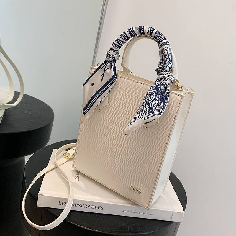 Thumbnail: Cross Bags