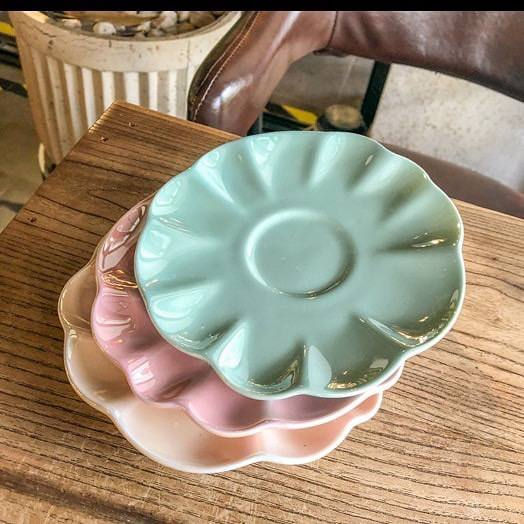 Thumbnail: Cup decorated