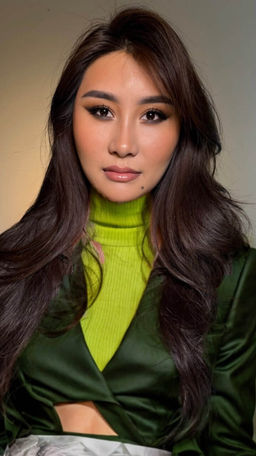 Sophisticated makeup with refined transitions