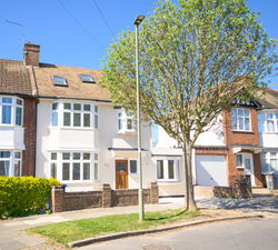 65 Queens Av-41DSC_2442_edited