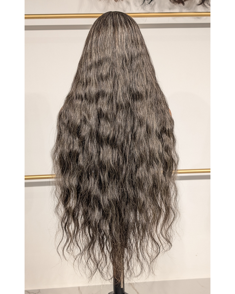 Thumbnail: Wavy Closure Wig C575