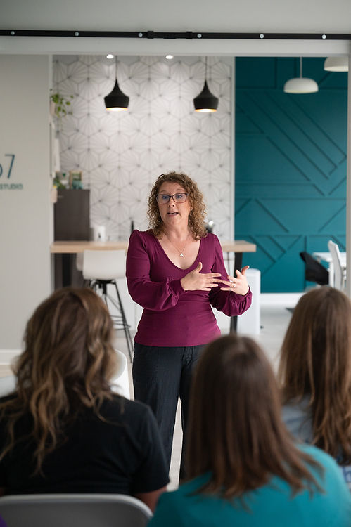 Headshot + Creation Day_JRKnowles_Photography_PortraitsNovember24-89.jpg