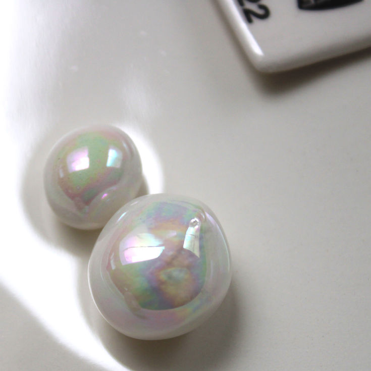 perle en faïence, nacre, vide poche Lubie Paris