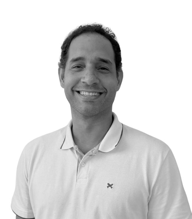 Otávio Cabral Marques é psicólogo e possui mais de 20 anos de experiência docente, atuando no ensino fundamental, médio e sup