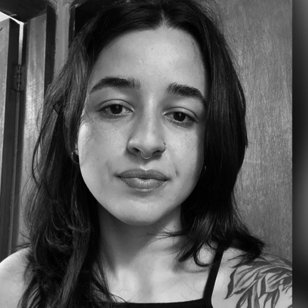 Débora-Gomes-de-Albuquerque-Freitas.png
