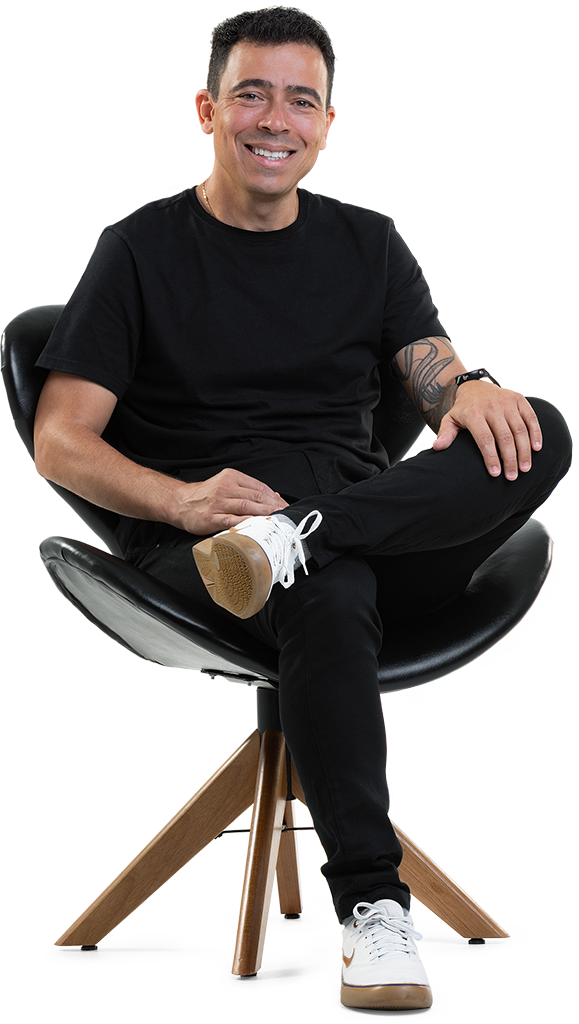 Luciano Araújo consultor e palestrante - pós-graduado em Artes e Educação, Adobe Certified Expert desde 2013