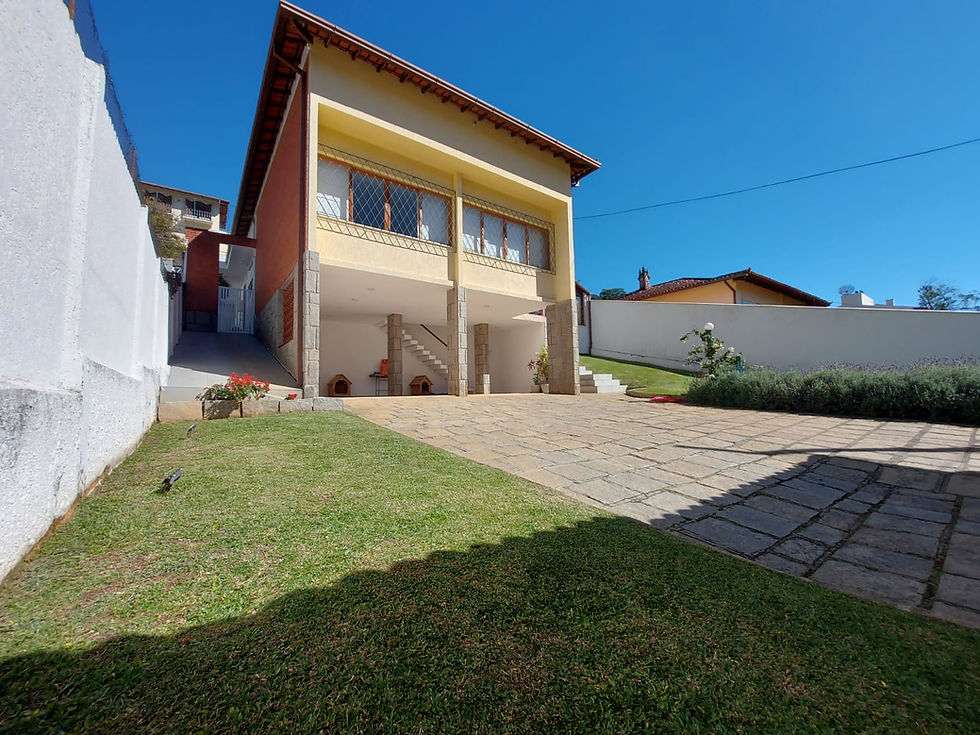 Miniatura: Casa com 4 Quartos  - Tijuca - Teresópolis