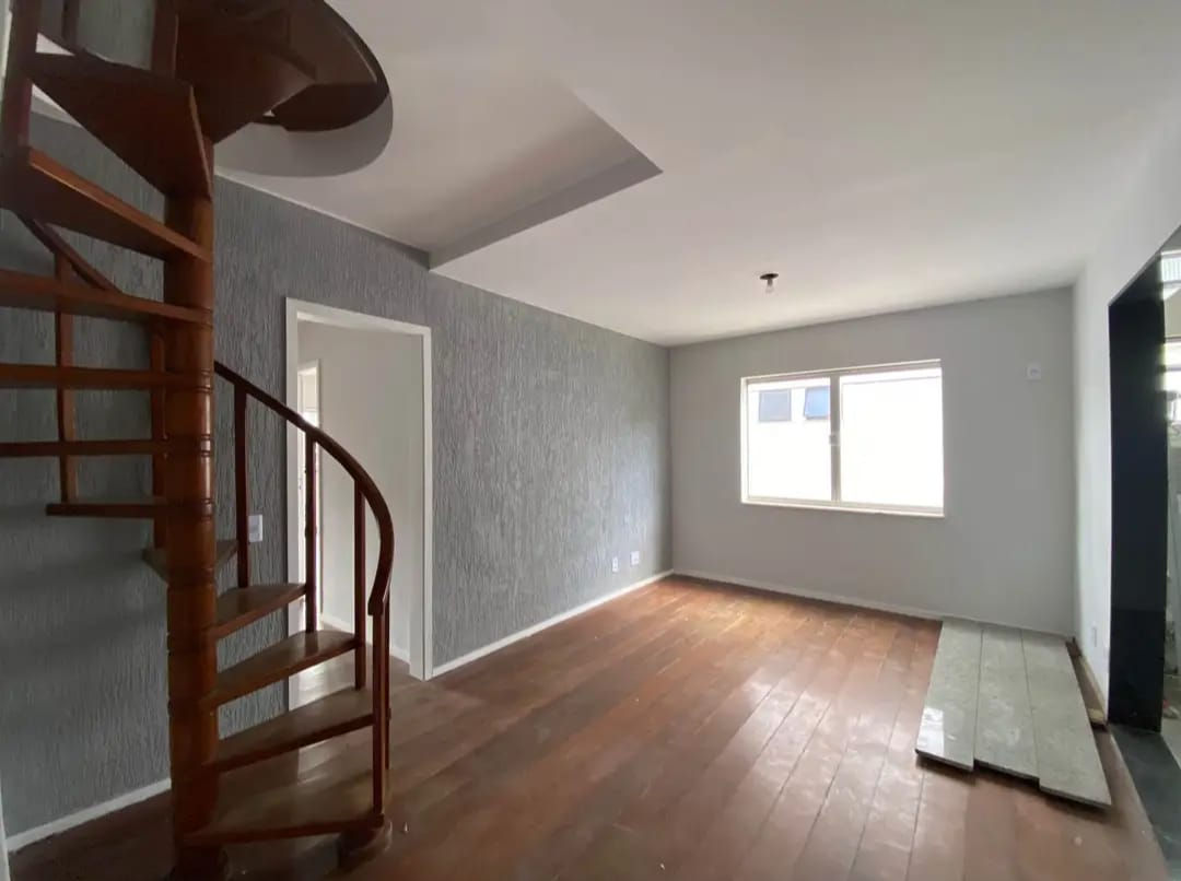 Cobertura 3 quartos (2 Suítes) - Agriões - Teresópolis